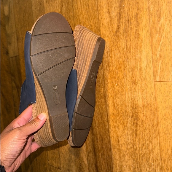 Size 8W Brand New! Hana Round Toe Laser Cut Dress • Black Wedges - Picture 9 of 13